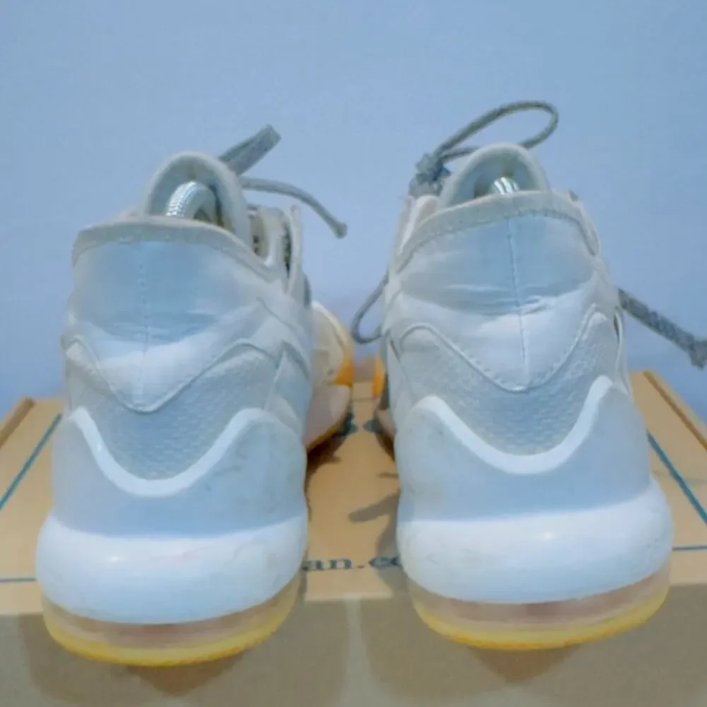 Nike Air Max Impact 2 Basketball Shoes Men's Size 7.5 Summit White Court Cream
